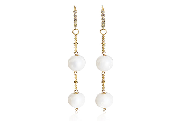 ALAIA MEDIUM EARRINGS WITH FRESHWATER PEARLS & 18K GOLD PLATED BRASS - CUBIC ZIRCONIA HOOKS
