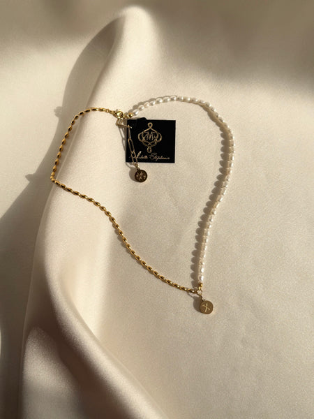 ALESIA INITIAL NECKLACE WITH FRESHWATER PEARLS & HIGH QUALITY STAINLESS STEEL