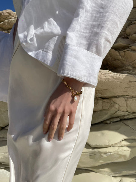 ZETA PEARL CHAIN GOLD BRACELET WITH FRESHWATER PEARL