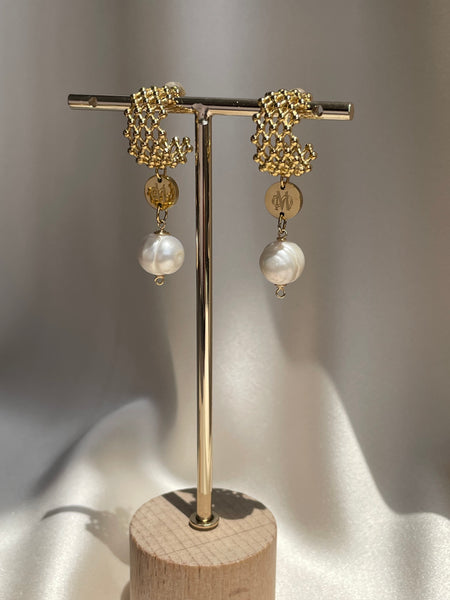 IDRIS SIGNATURE PEARL EARRINGS WITH FRESHWATER PEARLS & HIGH QUALITY STAINLESS STEEL