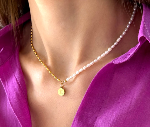 ALESIA INITIAL NECKLACE WITH FRESHWATER PEARLS & HIGH QUALITY STAINLESS STEEL