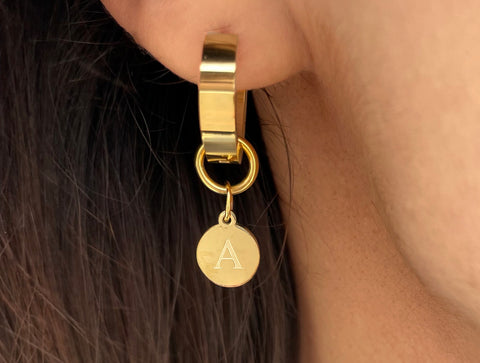 INITIAL GOLD EARRINGS IN HIGH QUALITY STAINLESS STEEL