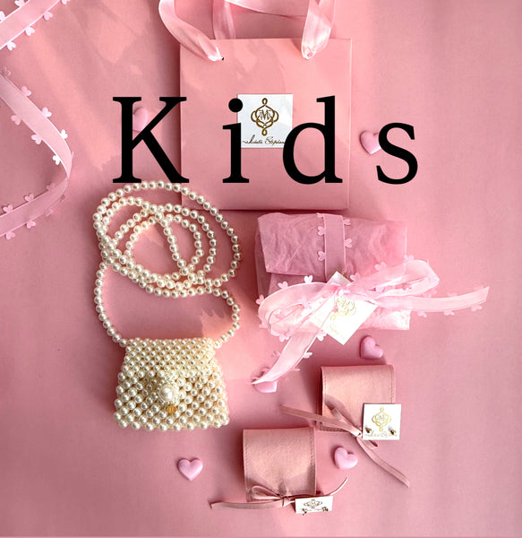 ARIEL KIDS INITIAL HANDMADE BAG & DAISY OR HEART STAINLESS STEEL EARRING SET