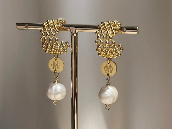 IDRIS SIGNATURE PEARL EARRINGS WITH FRESHWATER PEARLS & HIGH QUALITY STAINLESS STEEL