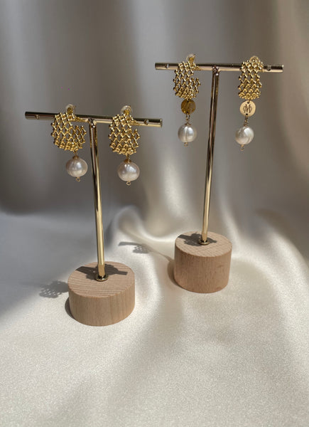 IDRIS SIGNATURE PEARL EARRINGS WITH FRESHWATER PEARLS & HIGH QUALITY STAINLESS STEEL