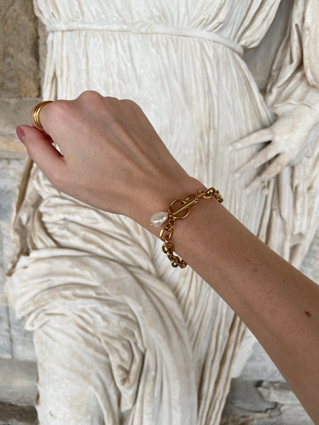 ZETA PEARL CHAIN GOLD BRACELET WITH FRESHWATER PEARL