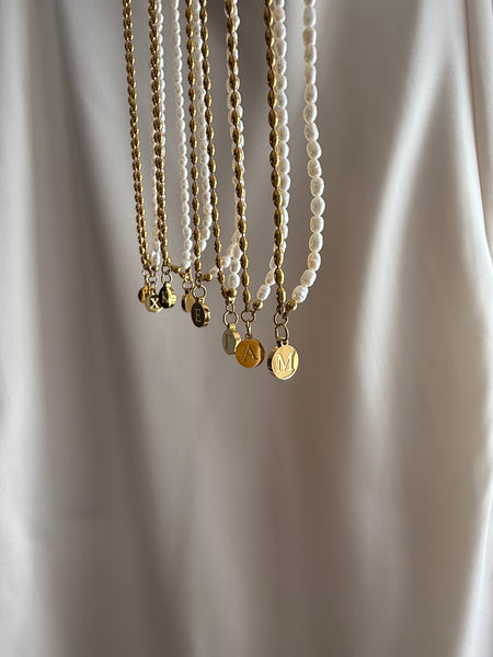ALESIA INITIAL NECKLACE WITH FRESHWATER PEARLS & HIGH QUALITY STAINLESS STEEL