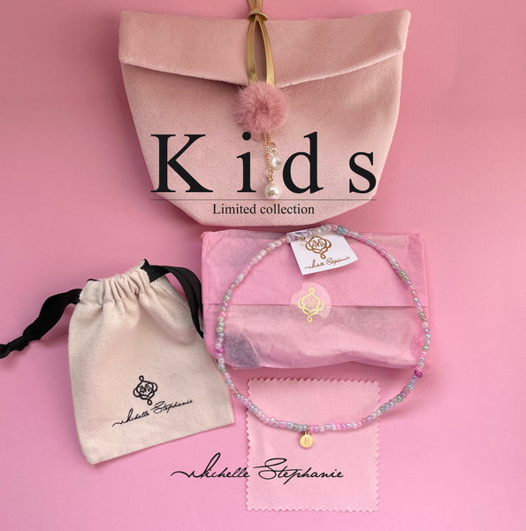 ERICA KIDS GLASS BEADS & STAINLESS STEEL NECKLACE SET WITH PINK POUCH