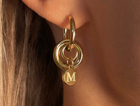 DARIA INITIAL GOLD EARRINGS IN HIGH QUALITY STAINLESS STEEL