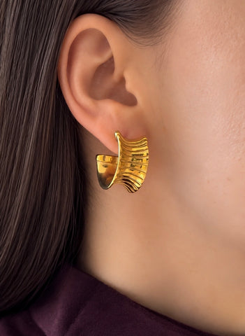 ARTEMIS GOLD EARRINGS IN HIGH QUALITY STAINLESS STEEL