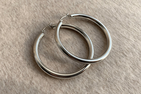SIGNATURE STAINLESS STEEL SILVER HOOPS 6CM